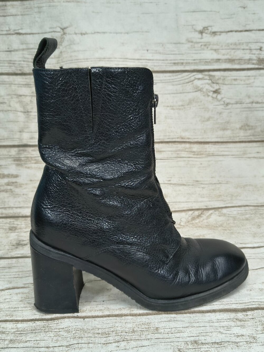 ilenia p Black Leather Block Heel Front Zip Ankle Boots Women Size 39